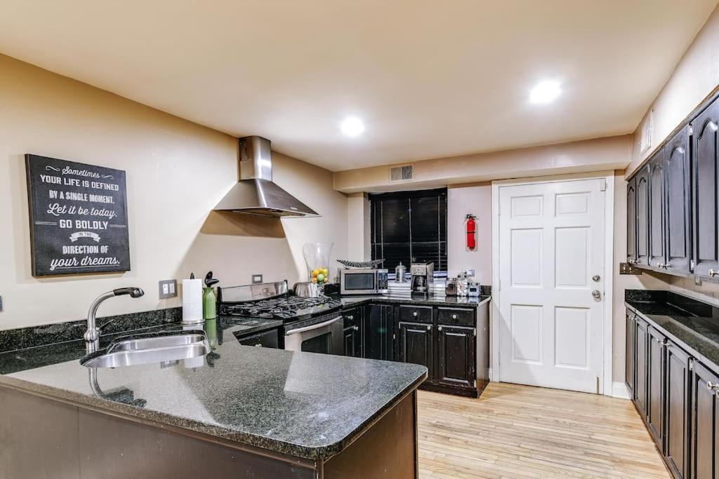 시카고 Brownstone In Gold Coast 아파트 외부 사진